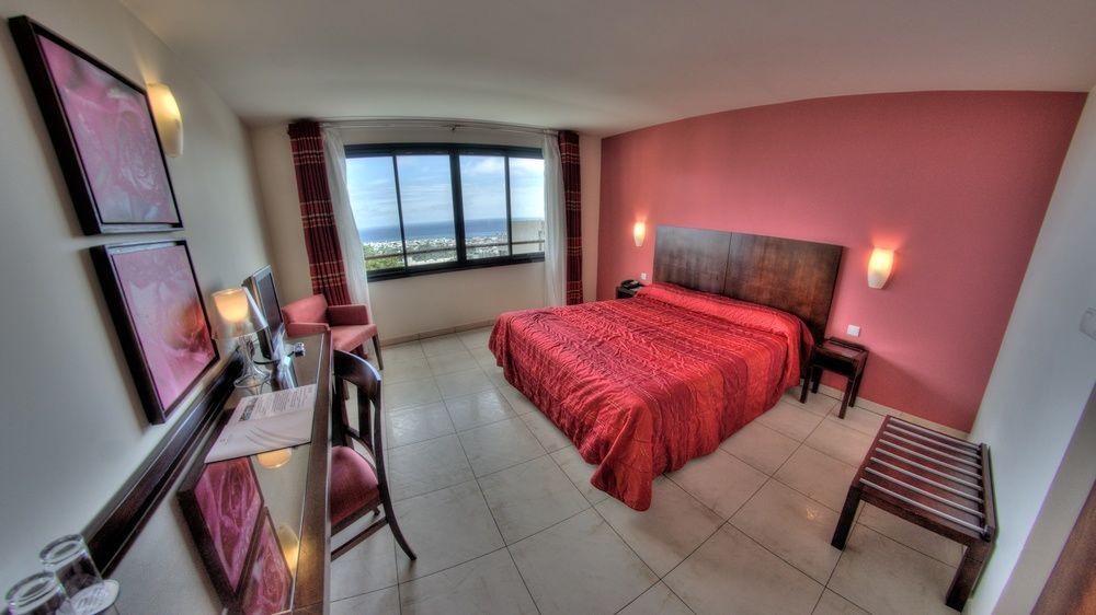 Hotel Bellepierre Saint-Denis Esterno foto